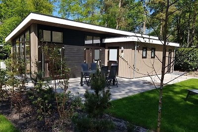 Schönes Chalet mit Kamin, in einem Waldgebiet