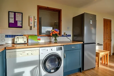 Kornisches Ferienhaus in Strandnähe, Keine...