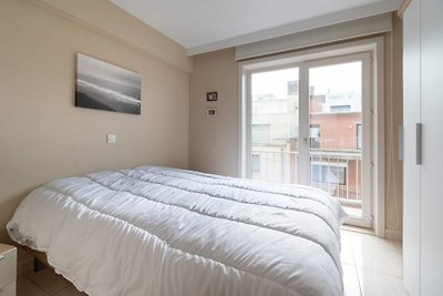 Appartement, woonkamer met uitzicht op zee