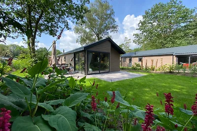 Comfy chalet with dishwasher, Utrecht at just...