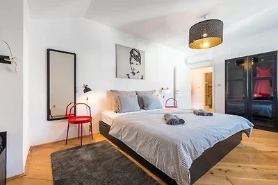 Apartment Marilyn - Two Bedroom Apartment wit...