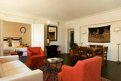 A/C Apt 2BR/4P – 2min zum La Ponche...