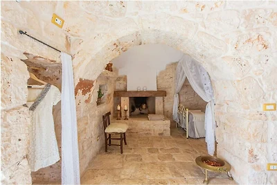 Trullo con piscina per bambini