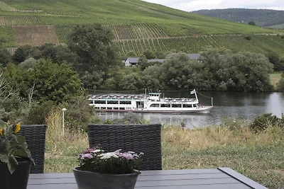 ||-----------------------Oberhalb der Mosel...