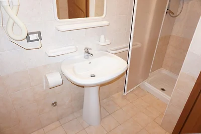 Zonnig verblijf aan zee met solarium