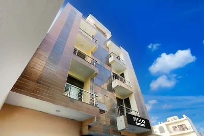 Super Hotel O Sheetla Colony