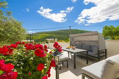 Ruhige Landvilla in Naklice