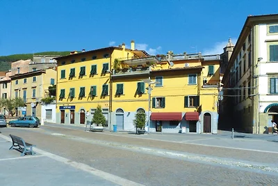 Landgut in Monte Serra mit Pool & Olivenblick
