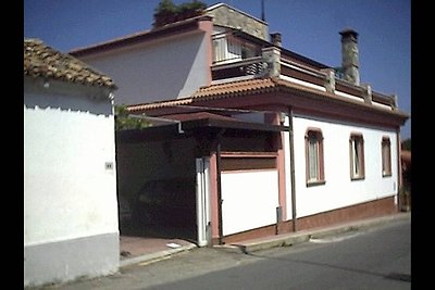 Apartment mit Terrasse an der Straße von...