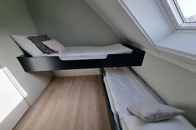 Wasservilla in Balk mit eigenem Steg