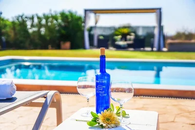 Ländliche Villa in Búger mit Pool