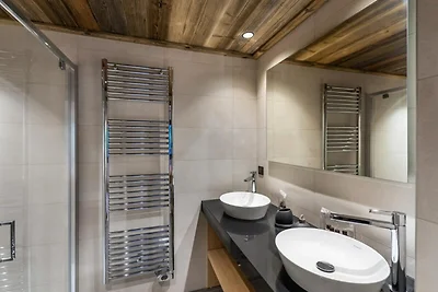 Apartment in Courchevel mit direktem Zugang z...