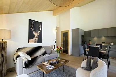 PHOB43 Luminoso appartamento ai piedi delle p...