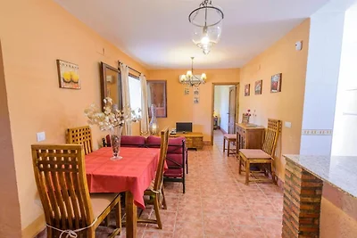 Studio in Spagna con piscina e giardino