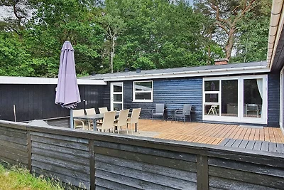 10 persone case ad Hadsund
