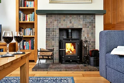 Rural retreat bungalow with garden, No...