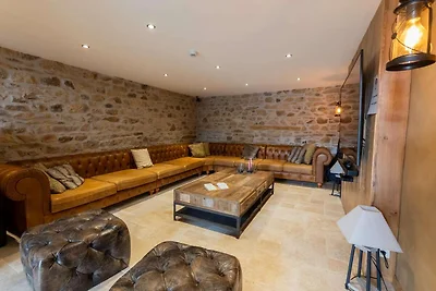 Villa in Trois-Ponts mit Whirlpool