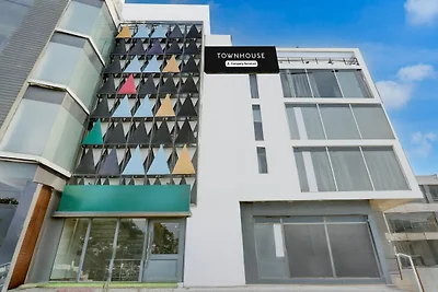 Elegante verblijven nabij Worldmark Mall...