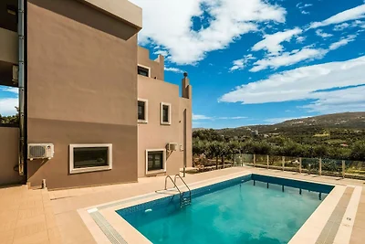 Villa in Adelianos Kampos mit Pool