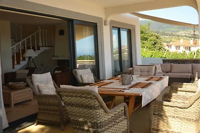 Villa 17°West mit Pool