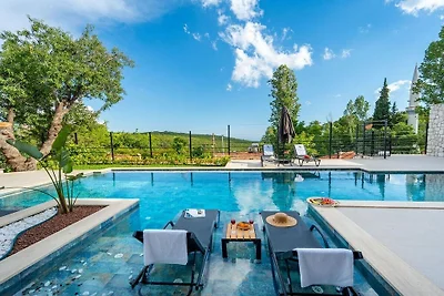 Villa in Kas mit Schwimmbecken