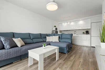 Apartment mit Terrasse in Meeresnähe