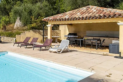Huis met airconditioning, 4 slaapkamers/10 sl...
