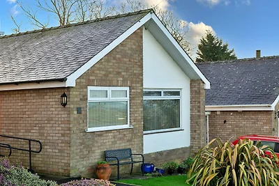 Toegankelijke familiebungalow vlakbij het str...