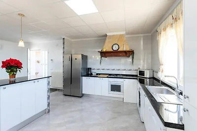 Villa a Guardamar con Accesso Spiaggia