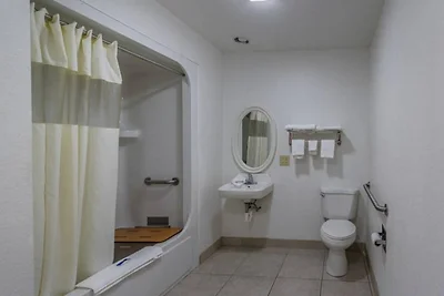 1 letto matrimoniale king size | Vietato...