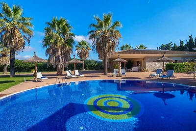 Villa moderna con piscina privata a Sa Pobla