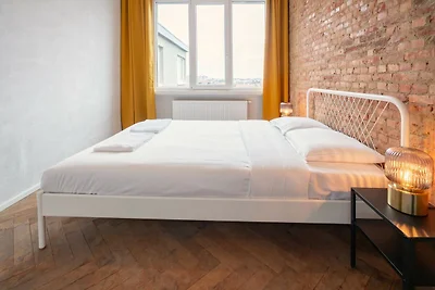 Sehr große 3-Zimmer-Wohnung mit 14 Bädern in ...