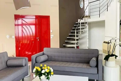 Architektenvilla mit Pool mit Meerblick