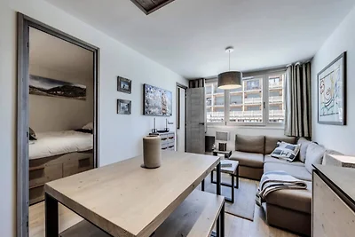 Komplett renovierte Wohnung am Fuße der...