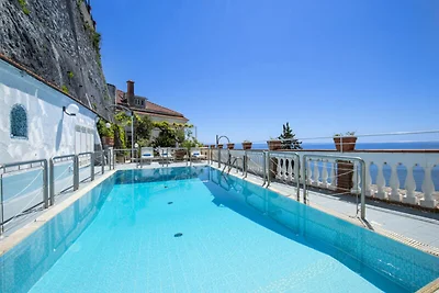 Villa in Ravello mit Pool und Meerblick