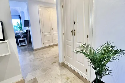 Wohnung in Elviria mit Meerblick