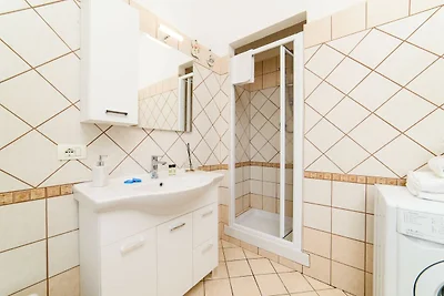 Essentieel mini-appartement met balkon