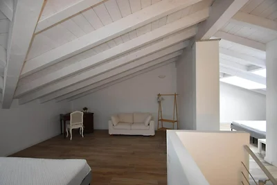 Wohnung in der Nähe des Sees in Meina