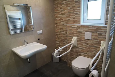 Schöner Bungalow in Hoenderloo mit Kamin