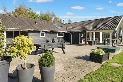 Luxury Family Retreat - By Traum...