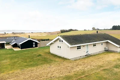 9 Personen Ferienhaus in Millinge-By Traum