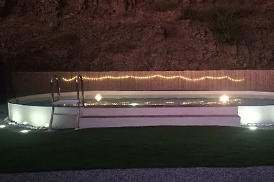 Bungalow en Sayalonga con barbacoa