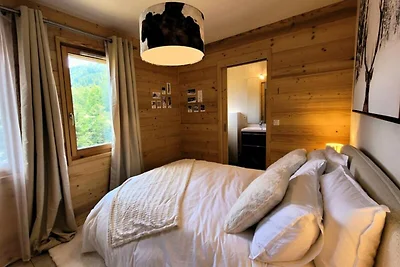 Große ebenerdige Wohnung mit Terrasse