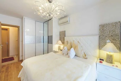 Apartment Viva la Vita - Two-Bedroom Apartmen...