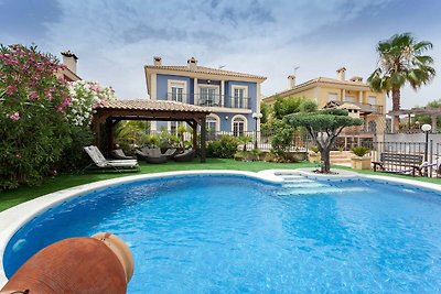 Schöne Villa in der Nähe der Costa Blanca mit...