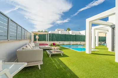 Villa sul mare con piscina