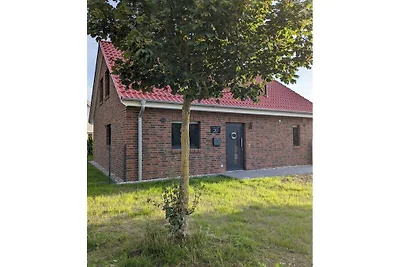 Casa de vacaciones en Warin con piscina.