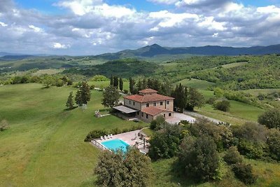 Villa in Guardistallo mit Schwimmbecken