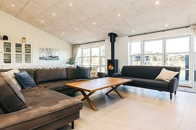 12 Personen Ferienhaus in Ålbæk-By Traum