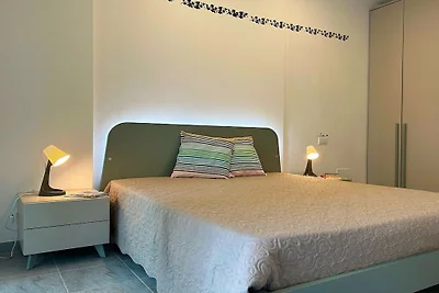 Di Betta South Sea Apartment